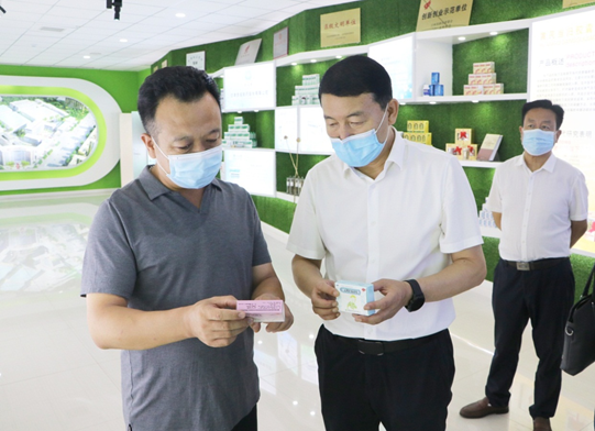 榆中縣委副書記、縣長劉學(xué)強(qiáng)一行到隴神戎發(fā)調(diào)研