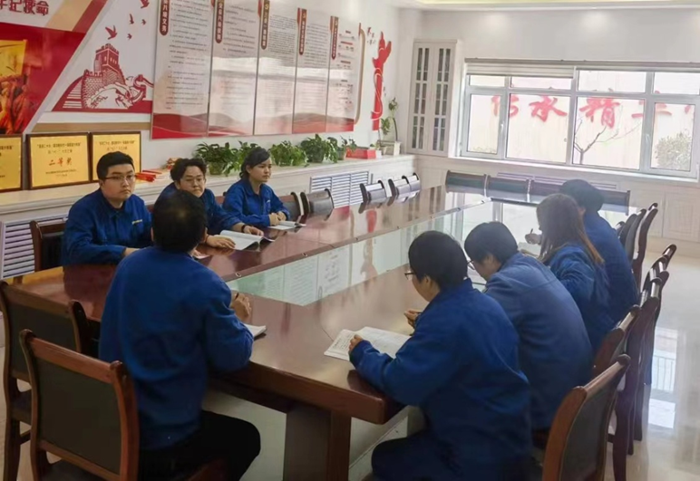 【“三抓三促”進(jìn)行時(shí)】厘清思路，肅清難點(diǎn)——生產(chǎn)管理部原料藥車間組織開展工藝驗(yàn)證培訓(xùn)