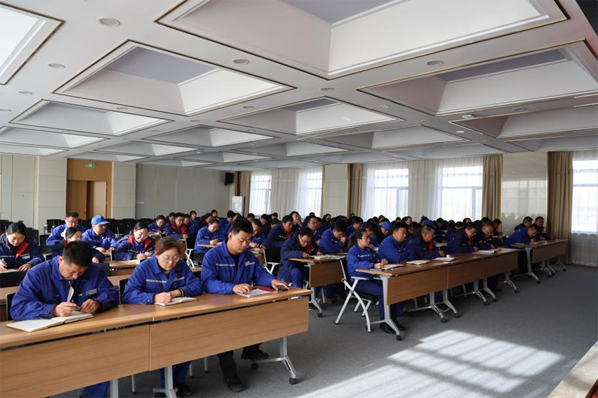 學(xué)習(xí)貫徹2024年工作會精神｜普安制藥：篤行實干擔使命 奮楫揚帆啟新程