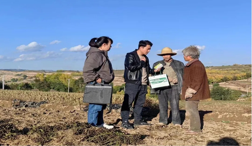 安下心、俯下身、邁開腿 滿懷熱情投身到鄉(xiāng)村振興工作中去